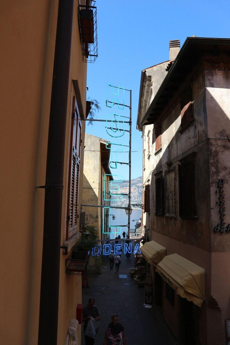 Hotel Modena Old Town 말세진느 외부 사진