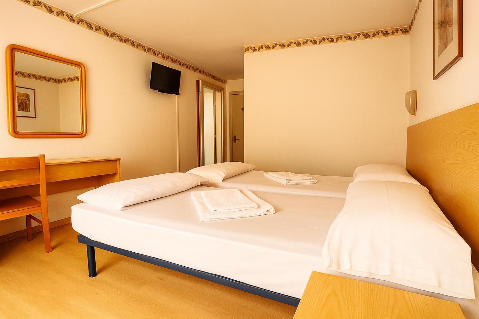 Hotel Modena Old Town 말세진느 외부 사진