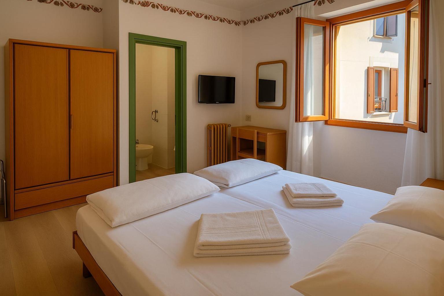 Hotel Modena Old Town 말세진느 외부 사진