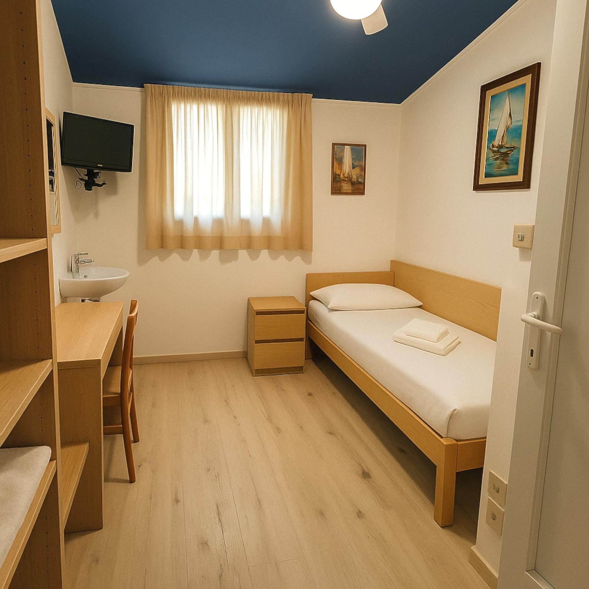 Hotel Modena Old Town 말세진느 외부 사진